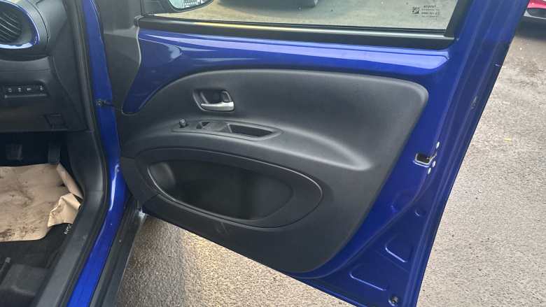 Toyota Aygo X 1.0 VVT-i Edge 5dr Petrol Hatchback